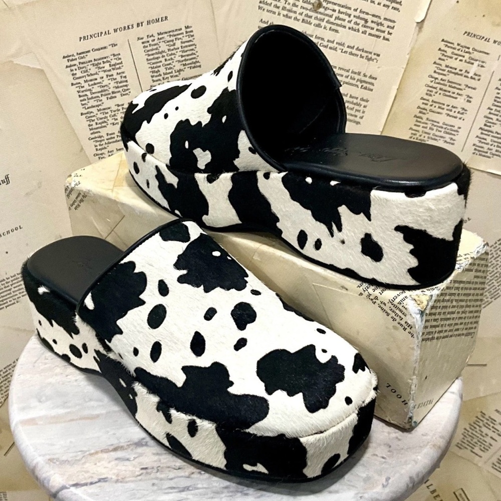Anthropologie Lisa Says Gah Dakota Platform Clog Black White Cow Faux Hair - Picture 4 of 9